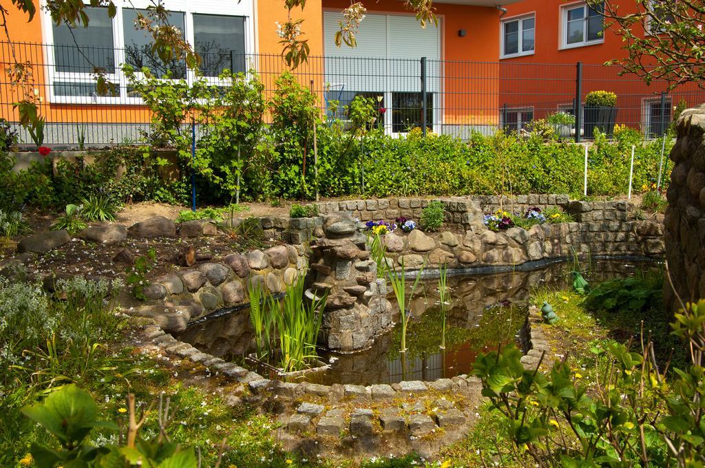 Ferien Unterm Reetdach In Gohren Hotel เกอเรน ภายนอก รูปภาพ