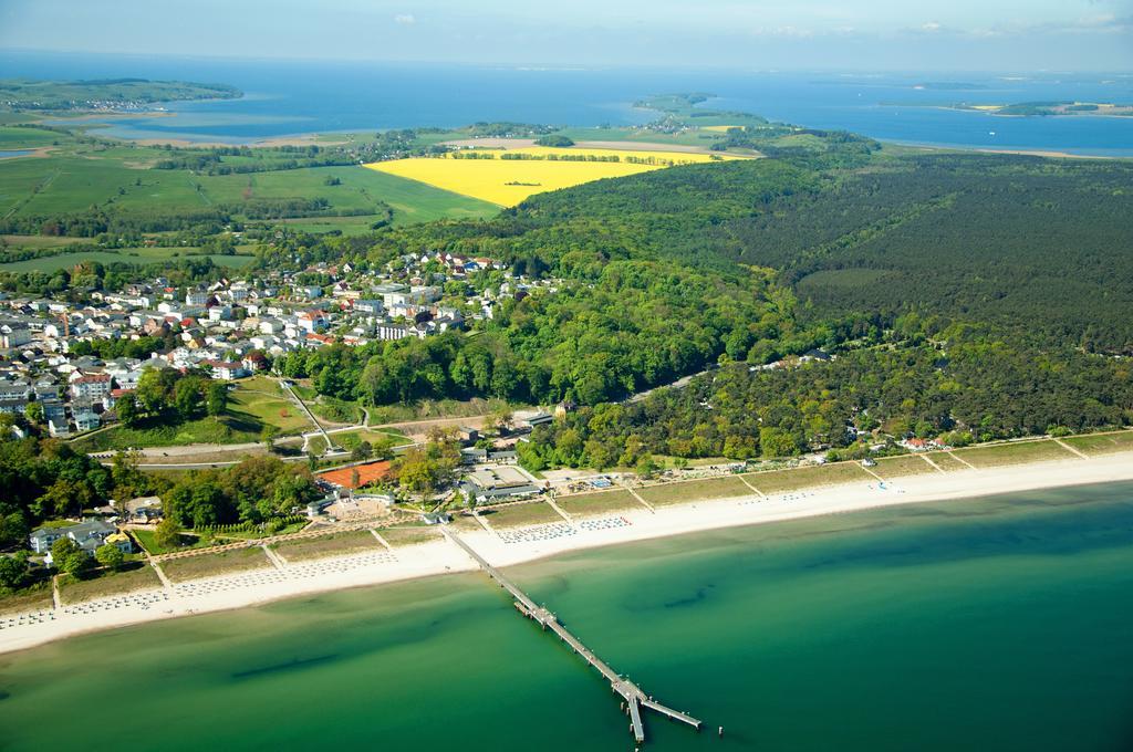 Ferien Unterm Reetdach In Gohren Hotel เกอเรน ภายนอก รูปภาพ