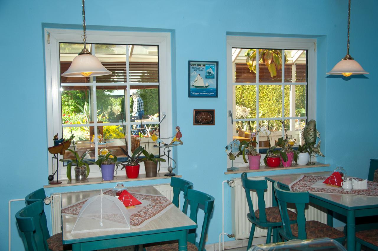 Ferien Unterm Reetdach In Gohren Hotel เกอเรน ภายนอก รูปภาพ